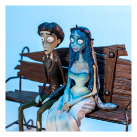 (Pre-order) Corpse Bride Gift Set figure & Keyring Victor & Emily