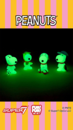 (Pre-order) Peanuts Fun! Fun! Mini Figures Wave 01 Athlete Snoopy Blind Box Display (9)