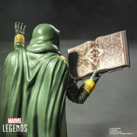 (Pre-order) Avengers: Doomsday Marvel Legends Action Figure Lord Doom 15 cm