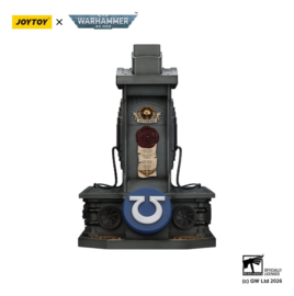 (Pre-order) Warhammer 40,000 Captain MkX Helmet & Display Stand Ultramarines 44 cm