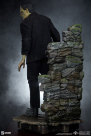 (Pre-order) Frankenstein Premium Format Mixed Media Statue Frankenstein (Fabric Costume) 57 cm 