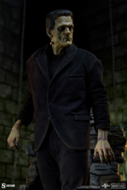 (Pre-order) Frankenstein Premium Format Mixed Media Statue Frankenstein (Fabric Costume) 57 cm 