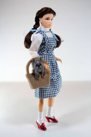 PRE-ORDER The Wizard of Oz Action Figure Dorothy 20 cm