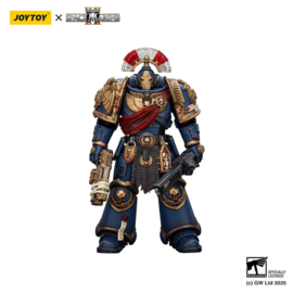 (Pre-order) Warhammer 40,000: Space Marine 2 Action Figure Ultramarines Relic Secundus Armour 20 cm