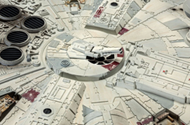 (Pre-order) Star Wars Model Kit 1/72 Millennium Falcon 38 cm