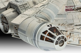 (Pre-order) Star Wars Model Kit 1/72 Millennium Falcon 38 cm