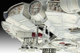 (Pre-order) Star Wars Model Kit 1/72 Millennium Falcon 38 cm
