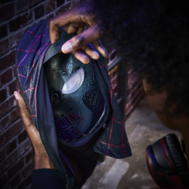 (Pre-order) Spider-Man: Miles Morales Marvel Legends Electronic Expressive Mask