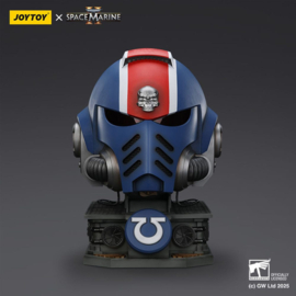 (Pre-order) Warhammer 40,000: Space Marine 2 Replica Ultramarines Lieutenant Titus helmet with Display Stand 44 cm 