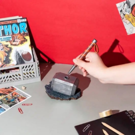 (Pre-order) Marvel Thor Pen and Stand Hammer