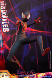 PRE-ORDER Spider-Man: Across the Spider-Verse Movie Masterpiece Action Figure 1/6 Miles Morales 29 cm