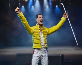 (Pre-order) Freddie Mercury Action Figure Freddie Mercury (Yellow Jacket) 18 cm