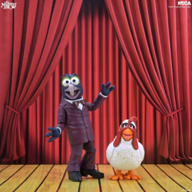 (Pre-order) The Muppets Ultimate Action Figure Gonzo with Camilla 18 cm