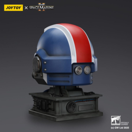 (Pre-order) Warhammer 40,000: Space Marine 2 Replica Ultramarines Lieutenant Titus helmet with Display Stand 44 cm 