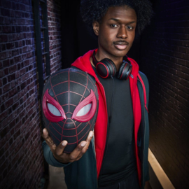 (Pre-order) Spider-Man: Miles Morales Marvel Legends Electronic Expressive Mask