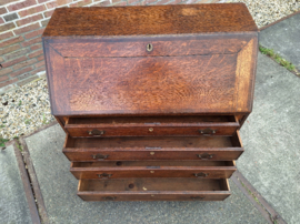 Eiken klepsecretaire Engels omstreeks 1860-1880 met interieur nr B202518