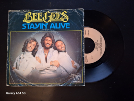 Bee Gees met Stayin' alive 1977 Single nr S2020383