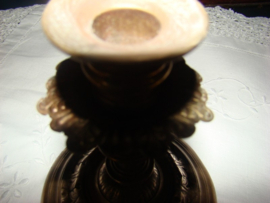 Messing kandelaar met acanthus bladeren