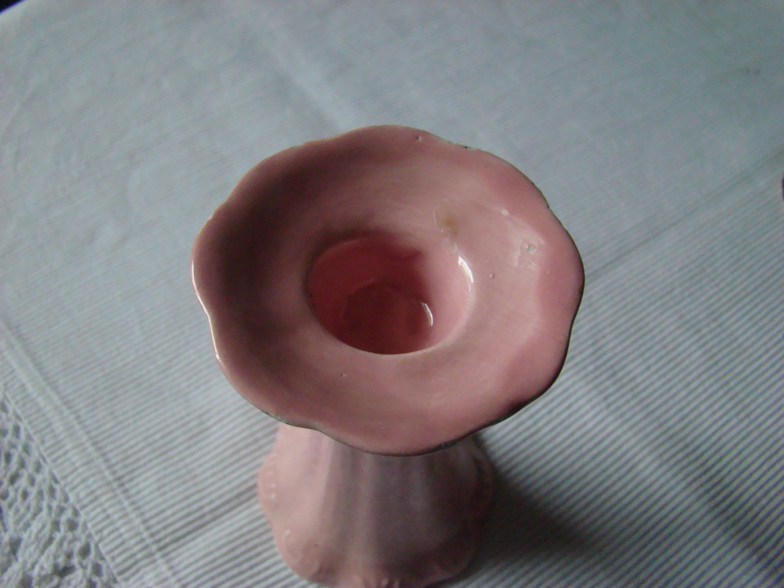 Roze vintage romantisch kandelaartje.