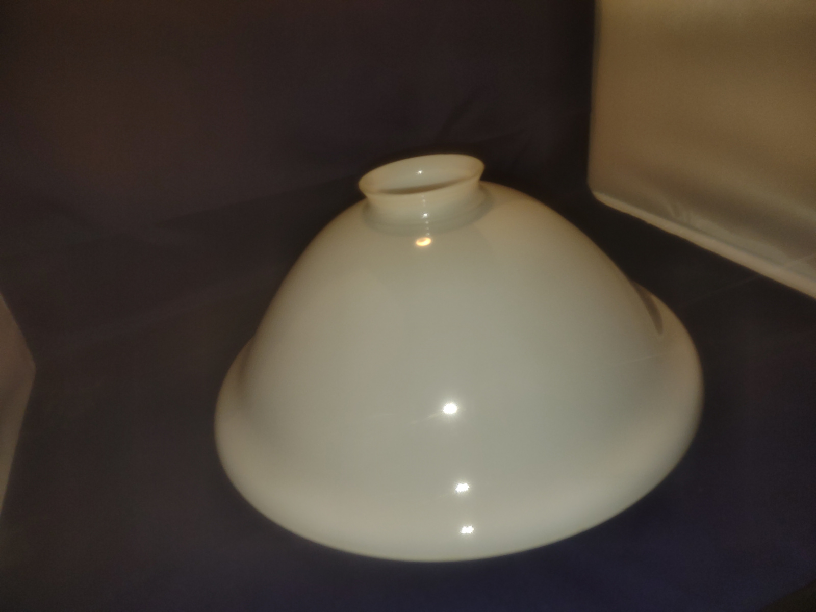 Hoedkap glazen kap steil model d35cm h14,8cm gr7,9cm E27 opaal wit nr 535.st8