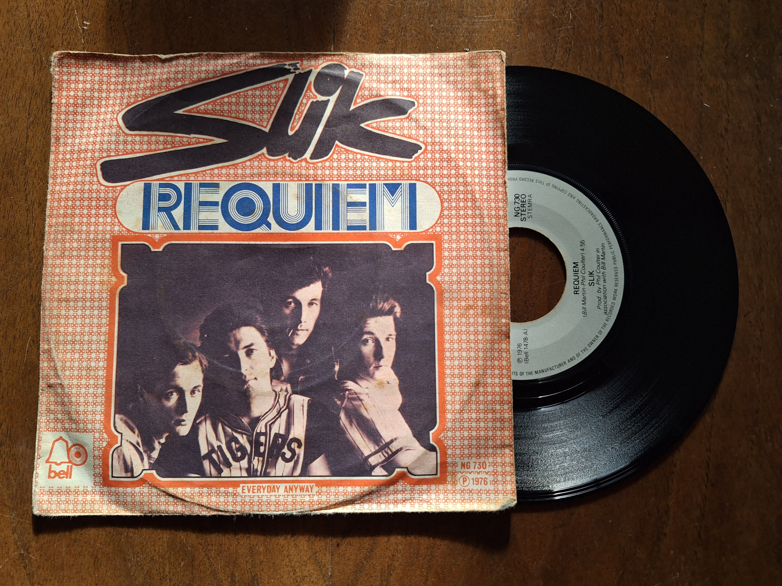 Slik met Requiem 1976 Single nr S20234009