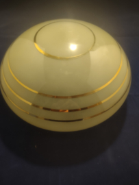 Oude plafonniere bol zacht geel gouden met 4 gouden ringen D25cm oud-G40