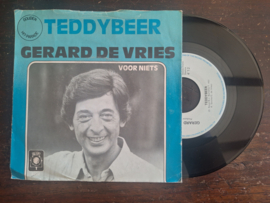 Gerard de Vries met Teddybeer 1976 Single nr S20221984