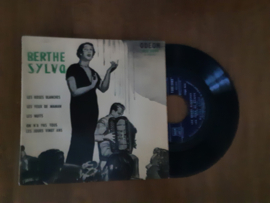 Berthe Sylva met Les roses branches 1955 Single nr S20234241
