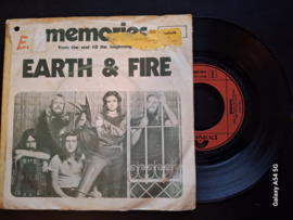 Earth & Fire met Memories 1972 Single nr S20221719