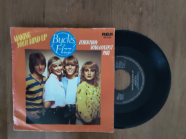 Bucks Fizz met Making your mind up 1981 Single nr S2020376