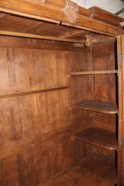 Koloniale garderobe kast met originele indeling omstreeks 1900 nr 10010