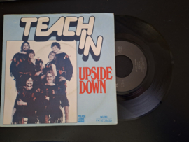 Teach In met Upside down 1976 Single nr S2020404