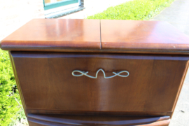 Art-deco minibar met licht uitklappend bovenblad omstreeks 1930 nr 11305
