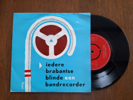 iedere brabantse blinde een bandrecorder met American patrol 19?? Single nr S20233501