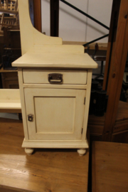 Mooie grote kaptafel met champagne kleur afwerking br-130cm