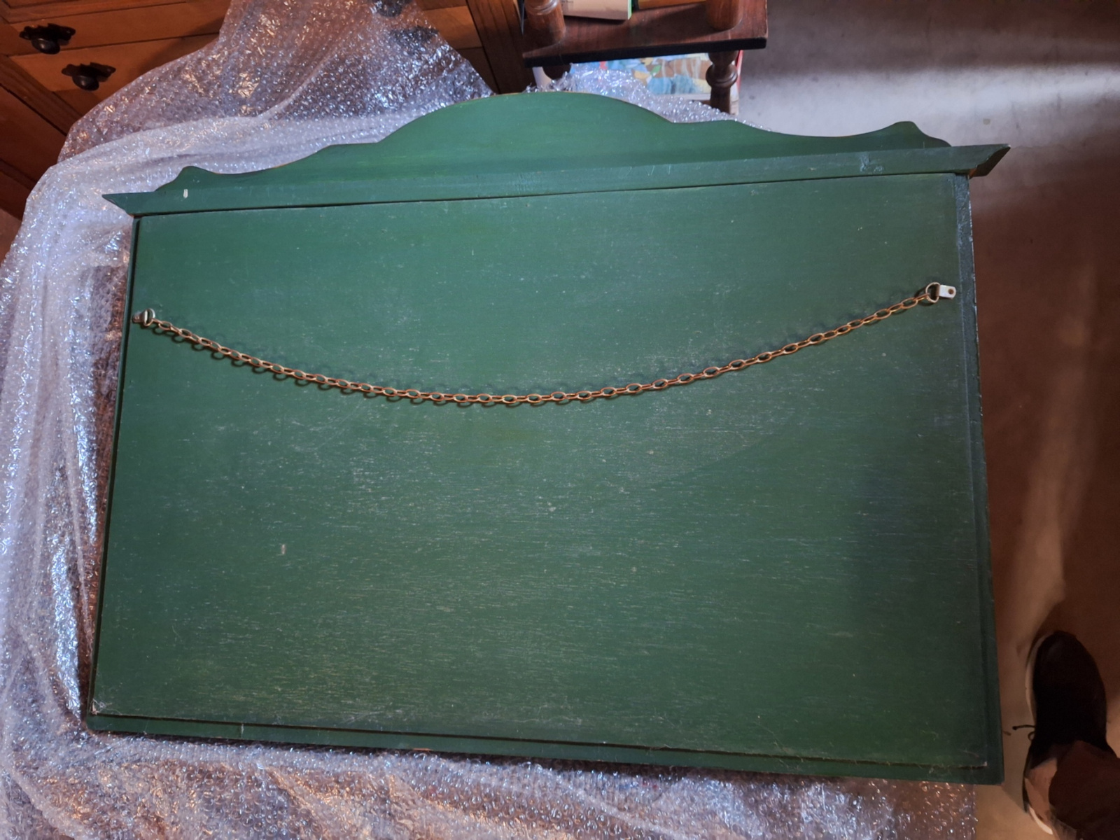 S88 Antieke kaptafel spiegel omstreeks 1920 welke later opnieuw beschilderd is