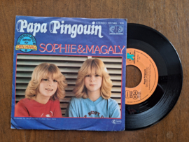 Sophie & Magaly met Papa pingouin 1980 Sinlge nr S20232776