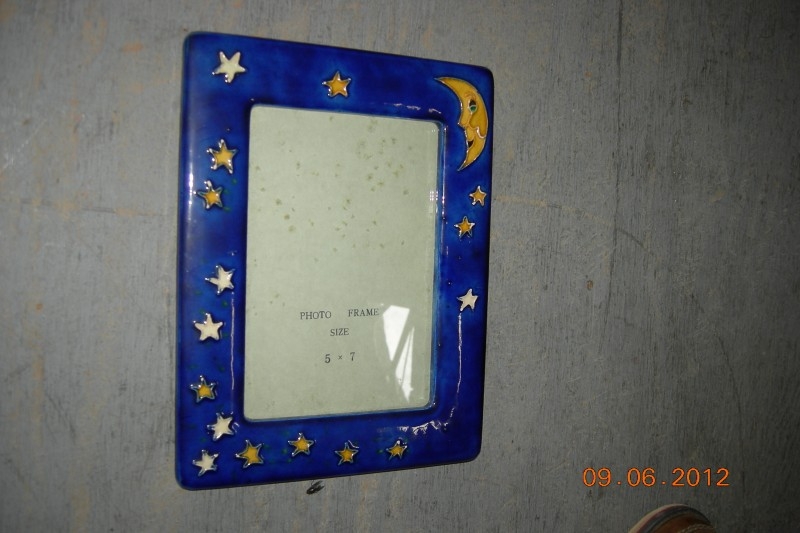 Fotolijstje nieuw met een gegoten lijst en beschilderd motief nr. 2