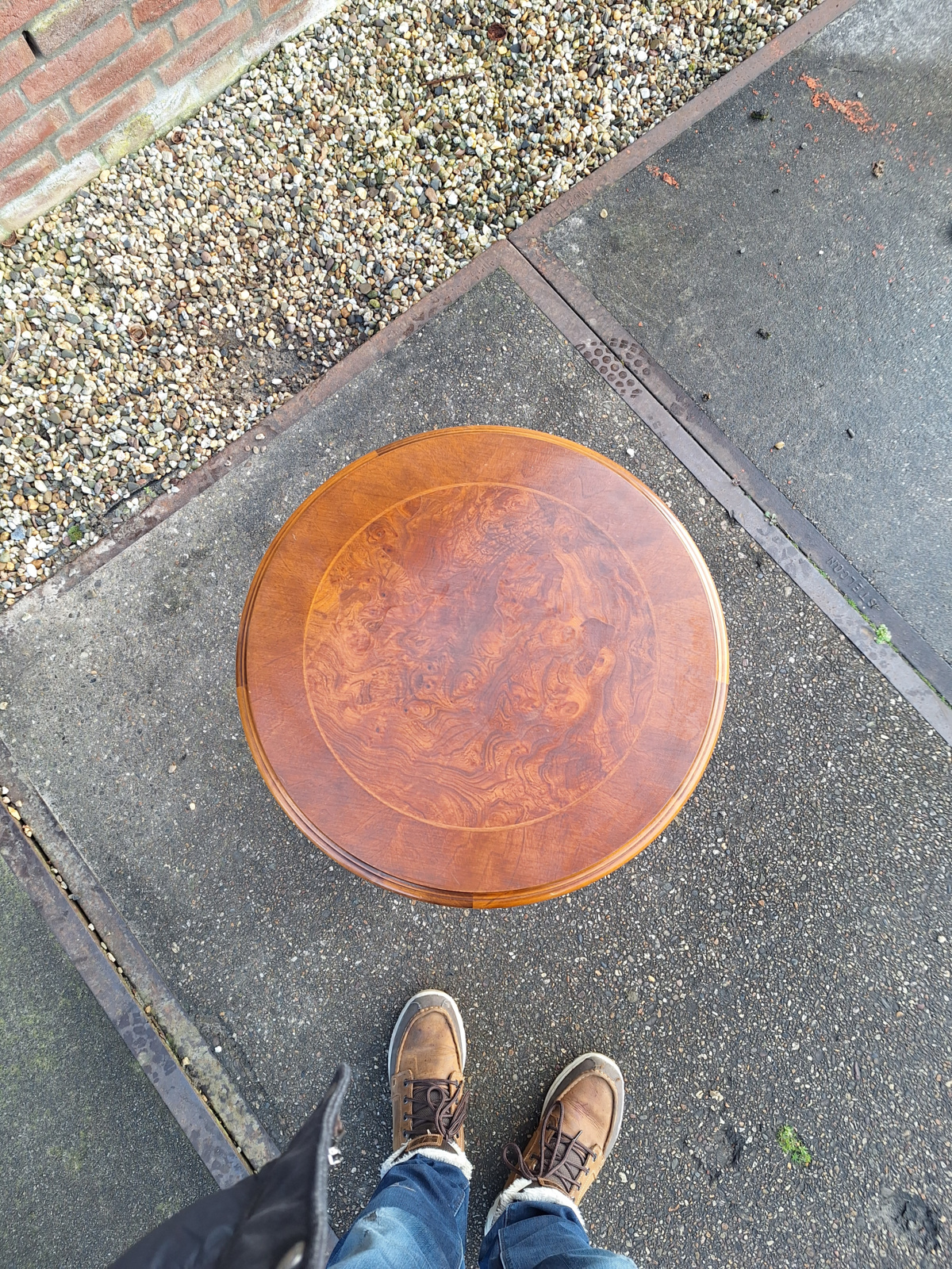 Oud rond bijzettafeltje d-50cm kolom 3 poot 1950-1960 nr T202510