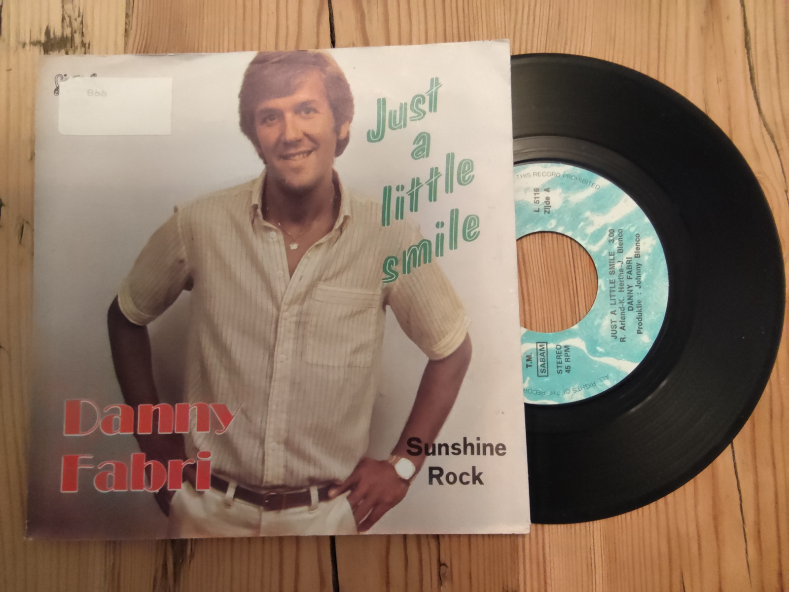 Danny Fabri met Just a little smile 1982 Singles nr S20256463