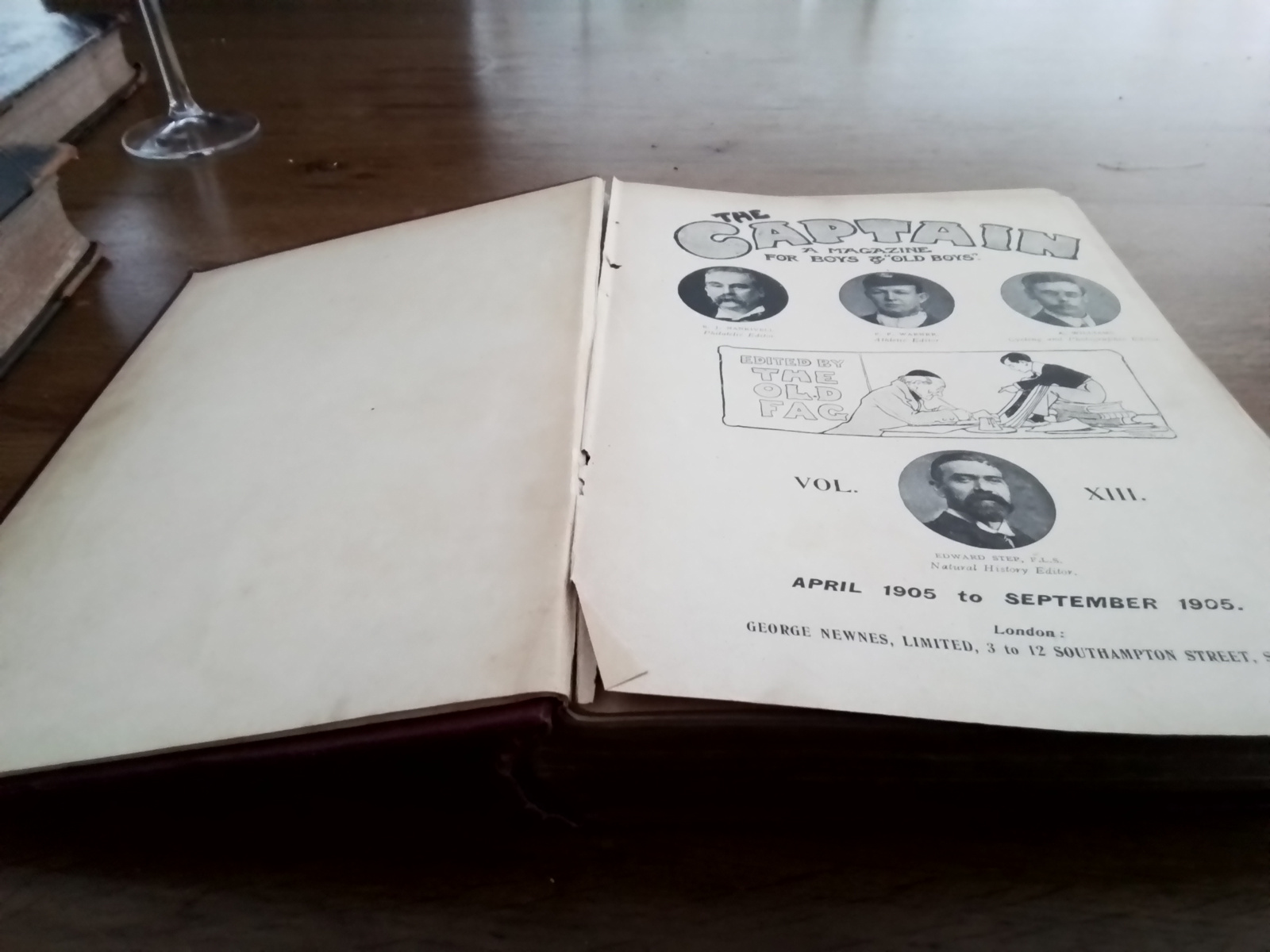 The Captain a magazine For Boys& Old Boys. volume XIII april 1905 to septmber 1905. London George Newnes.arch 1909 London. UItgave George Newnes.