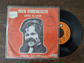 Nick MacKenzie met one is one 1973 Single nr S20233076