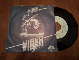 Video met Somebody (hey girl) 1984 Single nr S20233845
