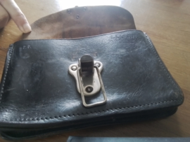 Vintage horeca portemonnee merk Cheney Engeland.