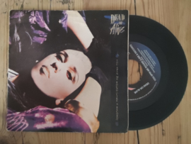 Dead or Alive met You spin me round 1984 Single nr S20232762