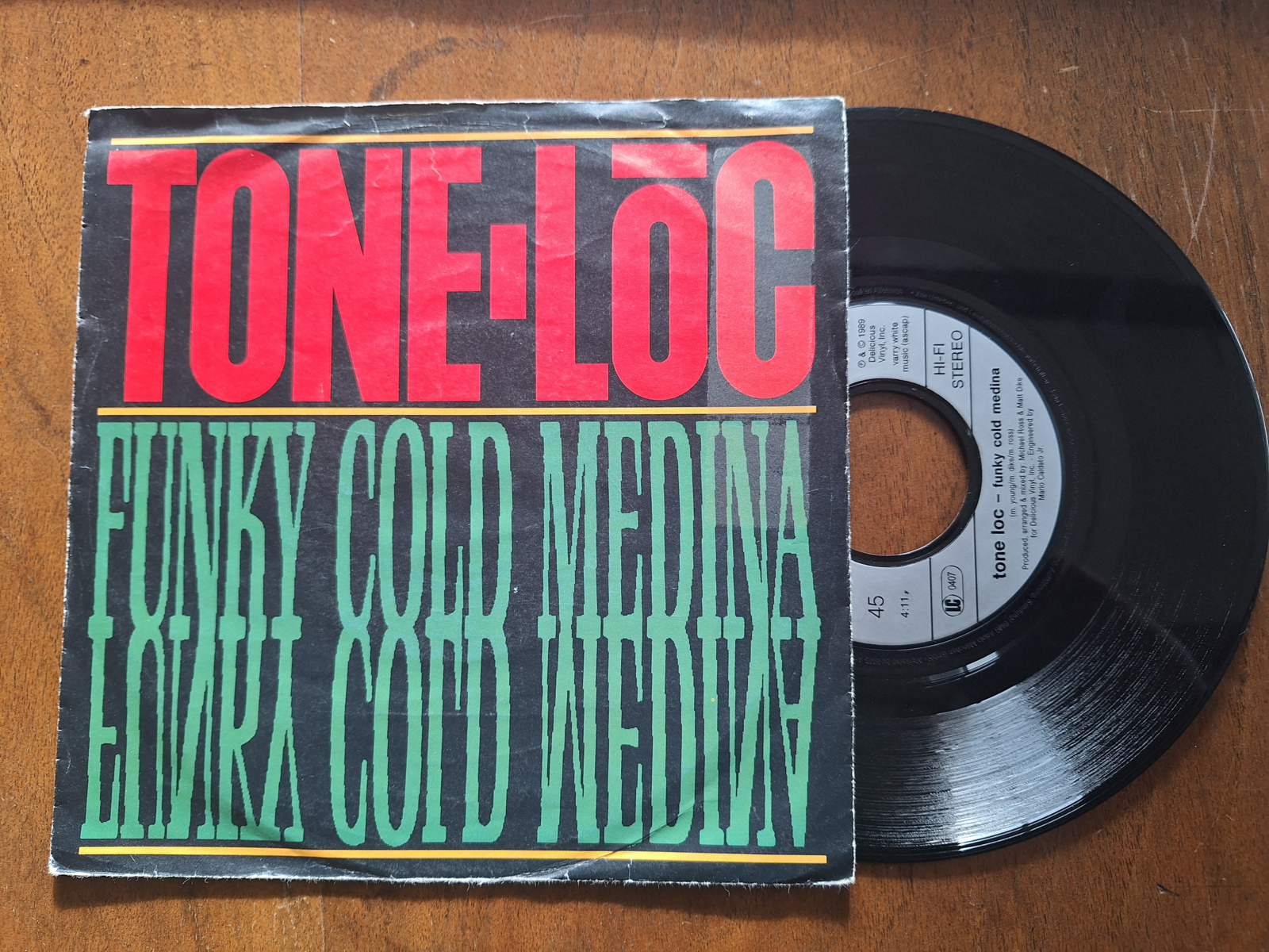 Tone Loc met Funky old medina 1989 Single nr S20233905