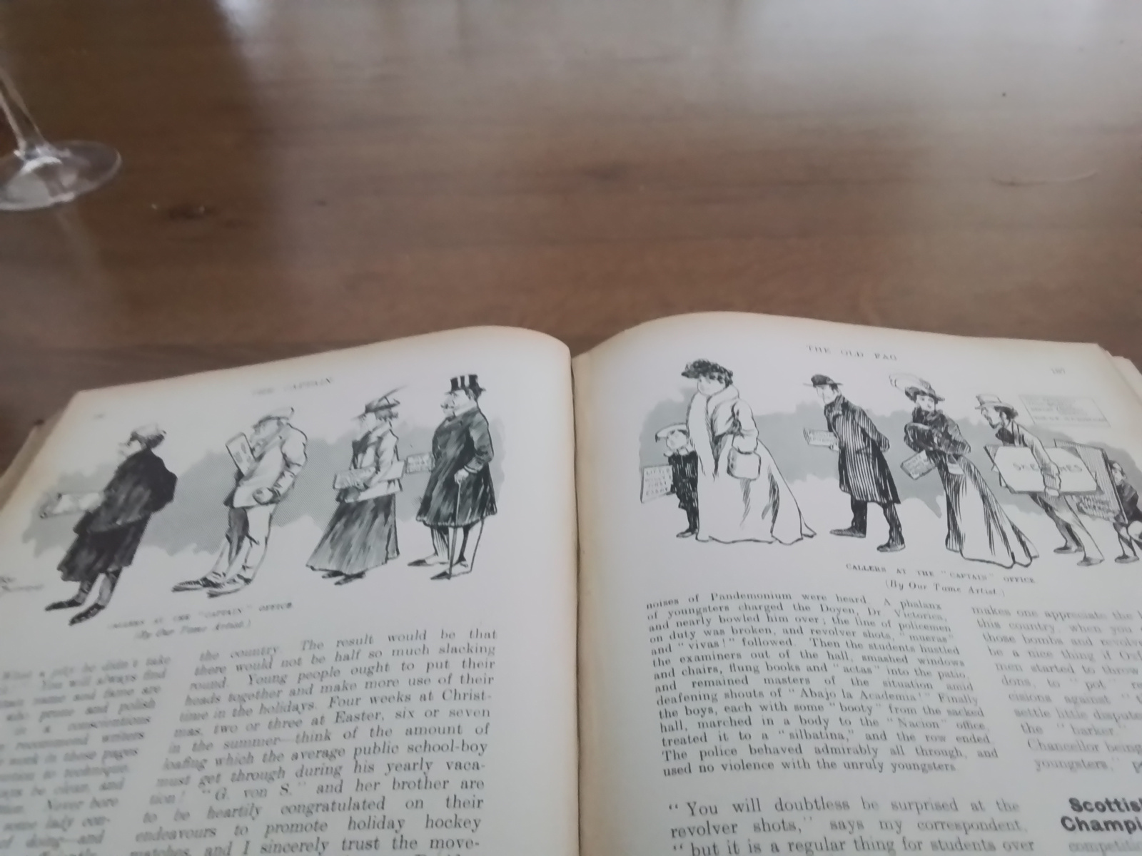 The Captain a magazine For Boys& Old Boys. volume XIII april 1905 to septmber 1905. London George Newnes.arch 1909 London. UItgave George Newnes.