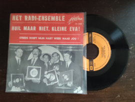 Het Radi-ensemble met Huil maar niet, kleine Eva! 1969 Single nr S20232211