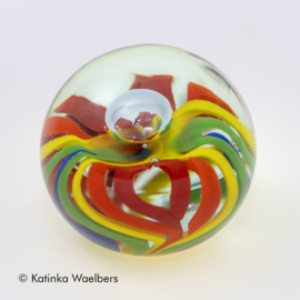 Glazen bol - presse papier: Rainbow flower