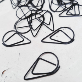 Paperclips druppel zwart | 2,5 x 1,5 cm | vanaf 25 stuks